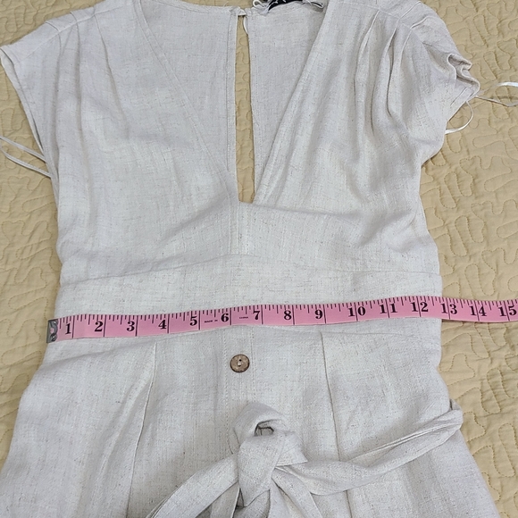 Petal & Pup Layla Linen button front dress size 2 - Picture 12 of 13